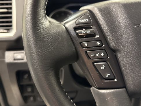 Used 2024 Nissan Frontier SV w/ SV Convenience Package image 8