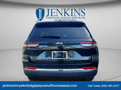 Used 2024 Jeep Grand Cherokee Limited 4xe AWD/4WD image 4
