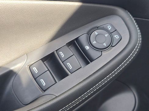 Used 2025 Buick Encore GX Preferred AWD/4WD image 26