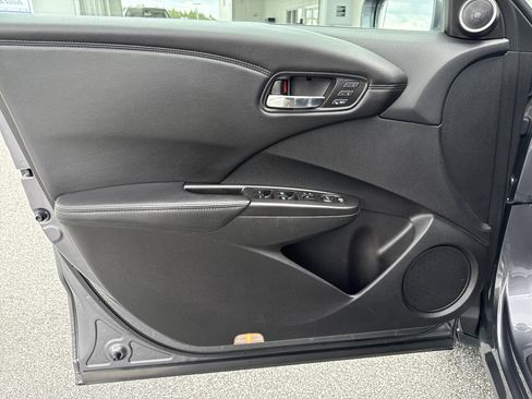 Used 2018 Acura RDX FWD image 11