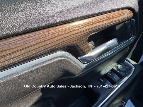 Used 2023 Chevrolet Silverado 1500 LT Trail Boss image 30