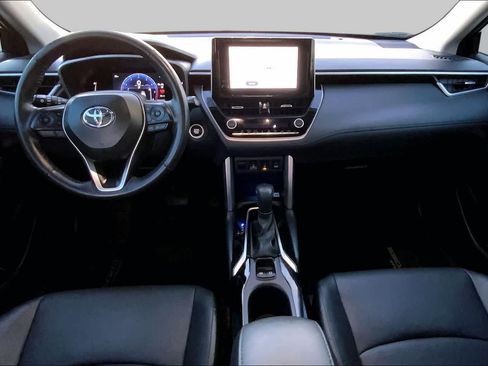 Used 2023 Toyota Corolla Cross XLE FWD image 15