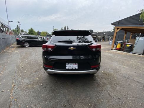 Used 2025 Chevrolet TrailBlazer LT AWD/4WD image 5
