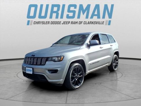 Used 2018 Jeep Grand Cherokee Altitude image 7