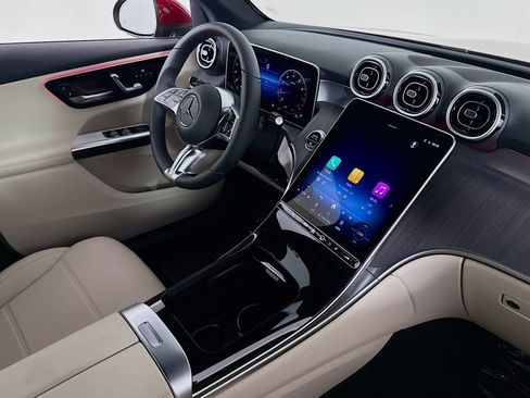 New 2026 Mercedes-Benz GLC 300 image 15
