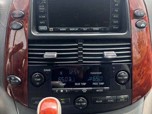 Used 2004 Toyota Sienna XLE AWD/4WD image 31