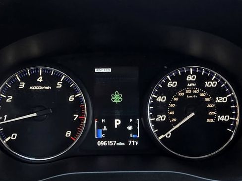 Used 2020 Mitsubishi Outlander SE AWD/4WD image 15