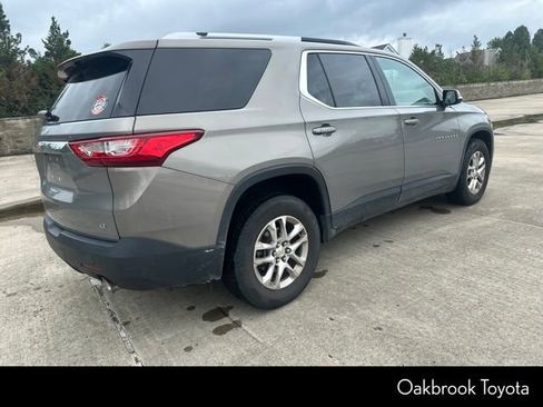 Used 2018 Chevrolet Traverse LT w/ LPO, Floor Liner Package FWD image 3