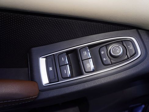 Used 2022 Subaru Ascent Touring image 17