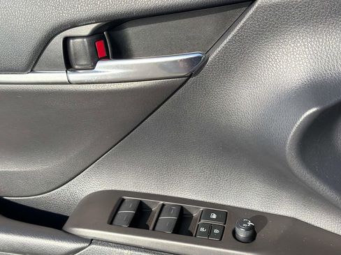 Certified 2023 Toyota Camry SE image 24