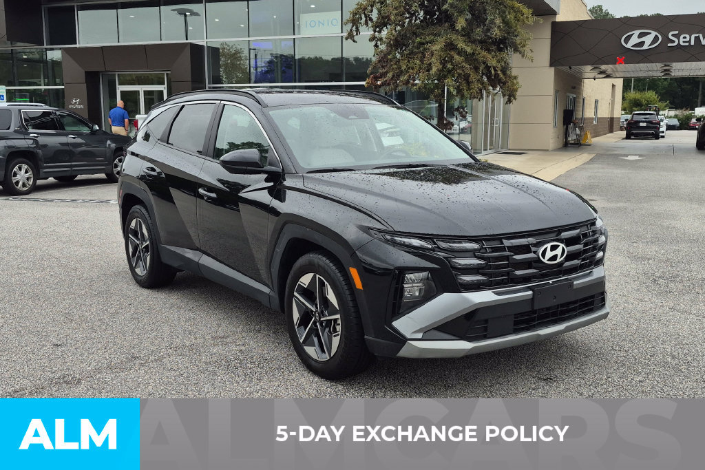 Used 2025 Hyundai Tucson SEL FWD image 3