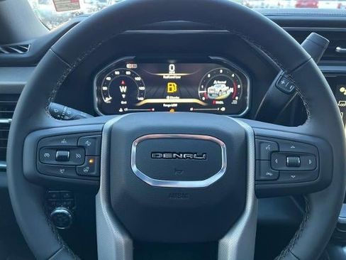 New 2026 GMC Sierra 2500 Denali w/ Denali Reserve Package AWD/4WD image 26