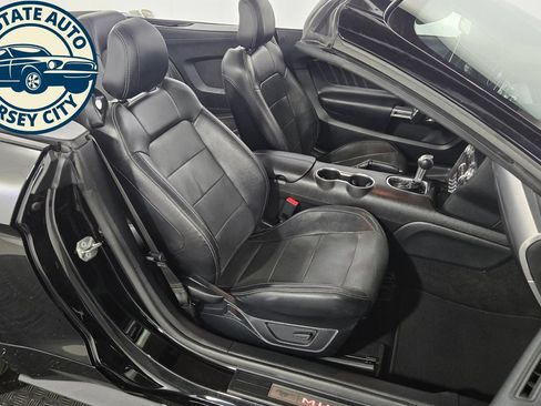 Used 2020 Ford Mustang GT Premium RWD image 4