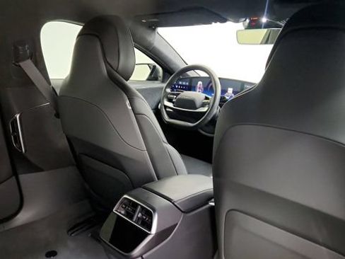 Used 2024 Lucid Air Touring AWD/4WD image 42