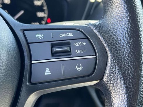 Used 2023 Honda HR-V LX image 22