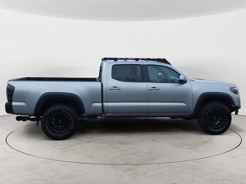 Used 2023 Toyota Tacoma TRD Off-Road w/ Black Out Package (TMS) AWD/4WD image 6