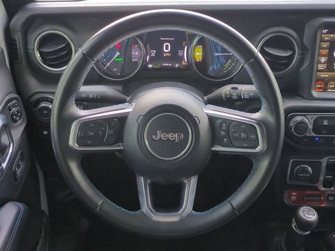 Used 2022 Jeep Wrangler Unlimited Rubicon 4xe w/ Safety Group AWD/4WD image 22