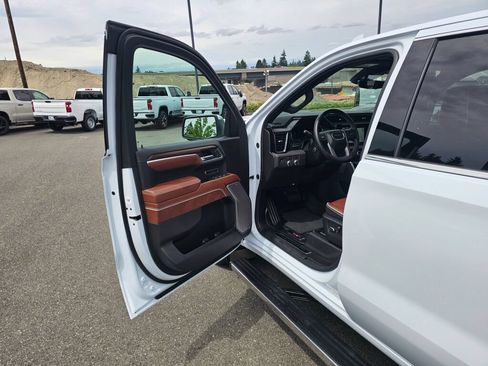 Used 2026 GMC Sierra 1500 Denali Ultimate AWD/4WD image 21