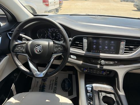 Used 2022 Buick Enclave Avenir FWD image 12
