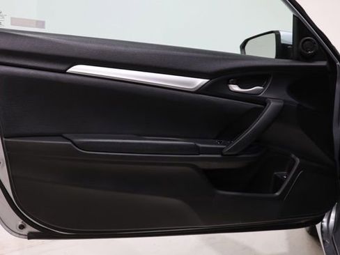 Used 2019 Honda Civic Sport image 17