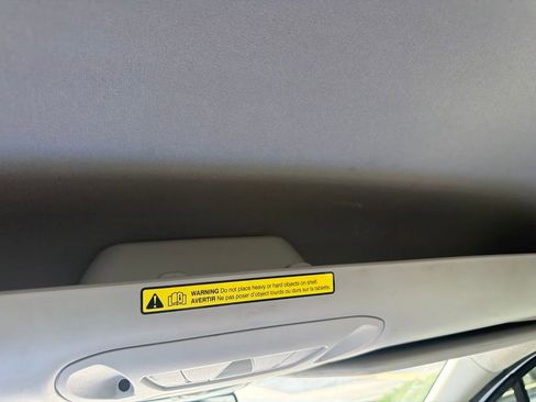 Used 2022 Ford Transit Connect XL FWD image 25