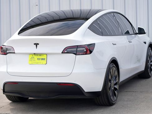 Used 2022 Tesla Model Y Performance image 52