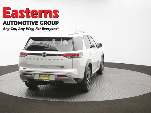 Used 2023 Nissan Pathfinder Platinum AWD/4WD image 43