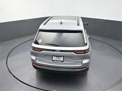 New 2025 Jeep Grand Cherokee Limited image 14