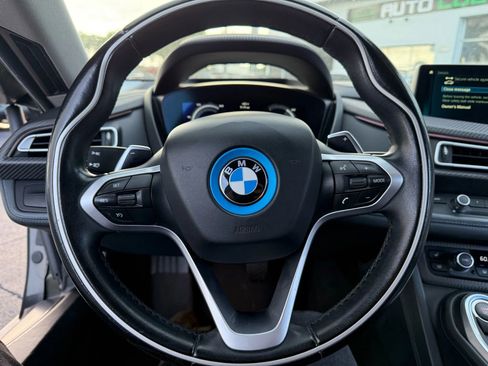 Used 2019 BMW i8 Coupe image 32