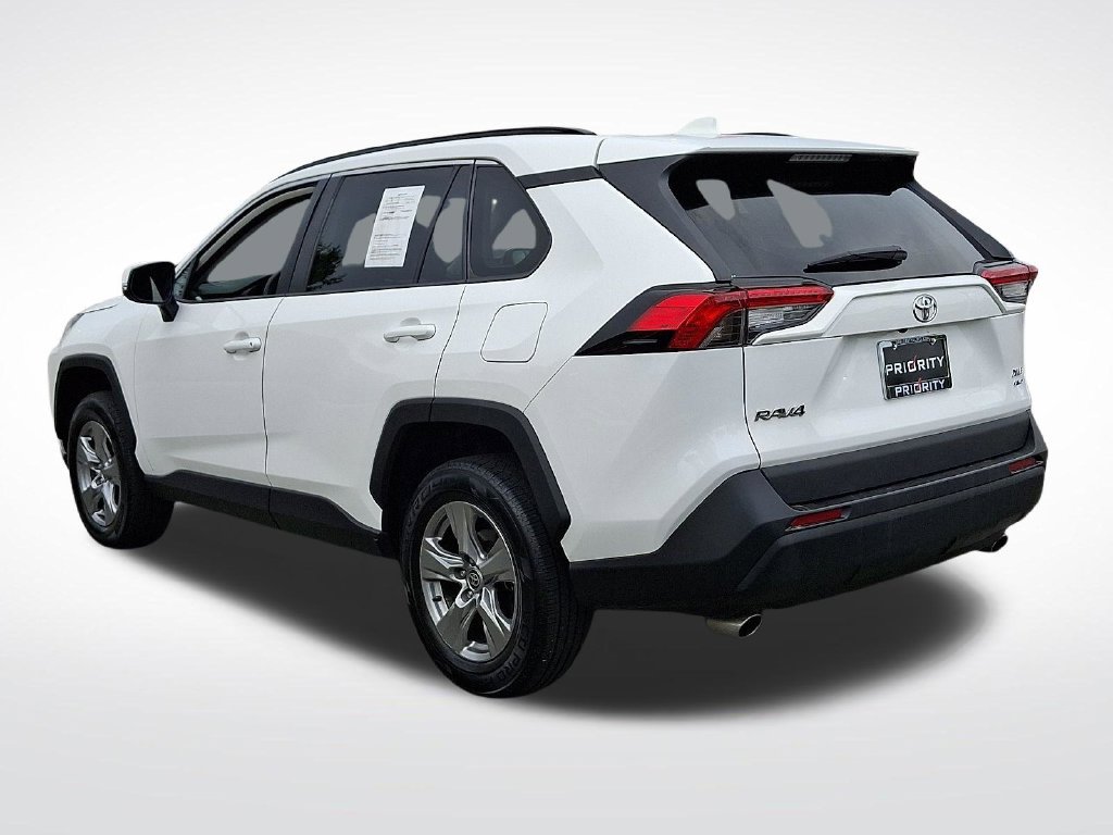 Used 2024 Toyota RAV4 XLE AWD/4WD image 6