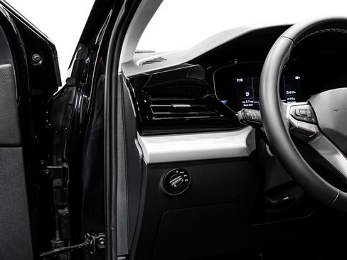 Used 2024 Volkswagen Taos S image 22