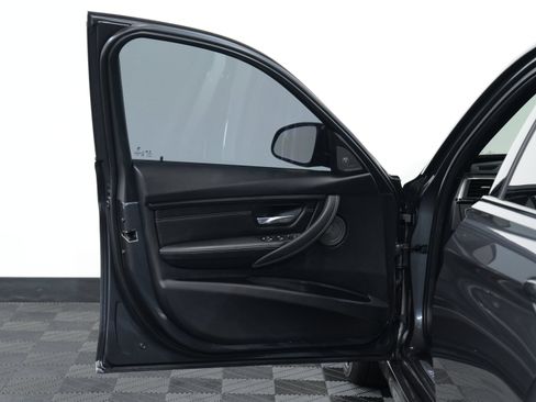 Used 2018 BMW M3 w/ Competition Package image 21