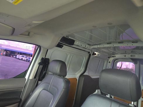 Used 2021 Ford Transit Connect XL FWD image 4