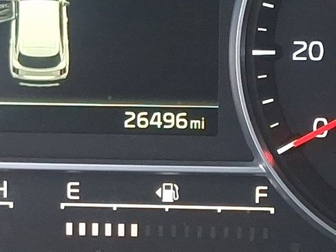 Used 2023 Kia Sorento LX image 20