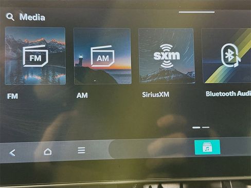 Used 2025 Kia Carnival EX image 25