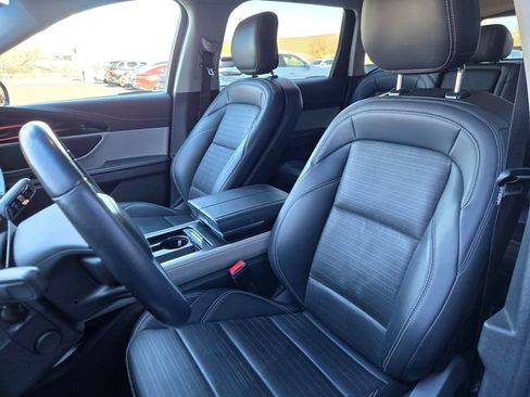 Used 2024 Lincoln Nautilus Reserve image 20