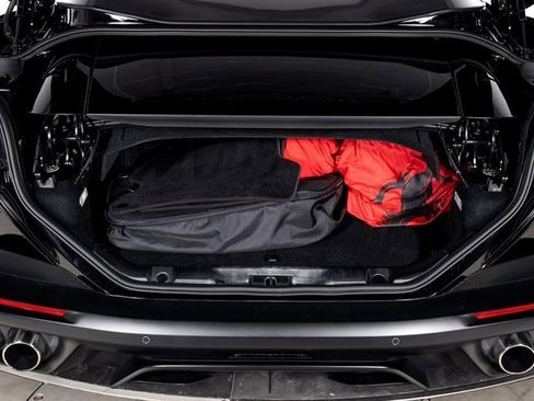 Certified 2019 Ferrari Portofino image 9