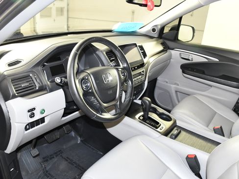 Used 2016 Honda Pilot EX-L image 2