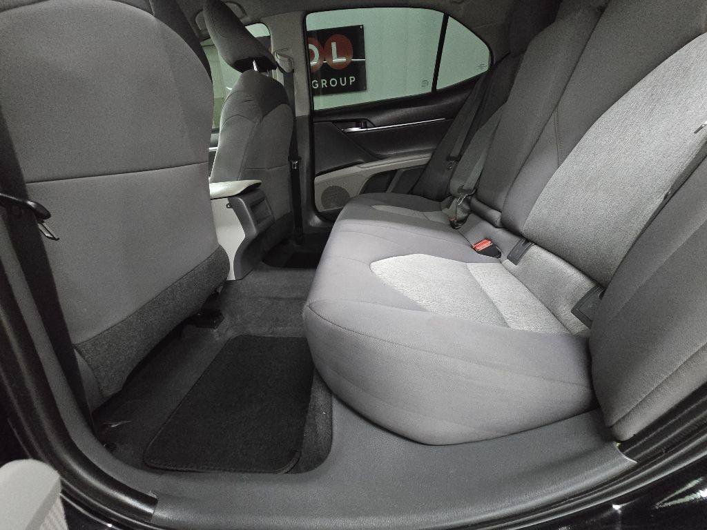 Used 2020 Toyota Camry LE FWD image 12