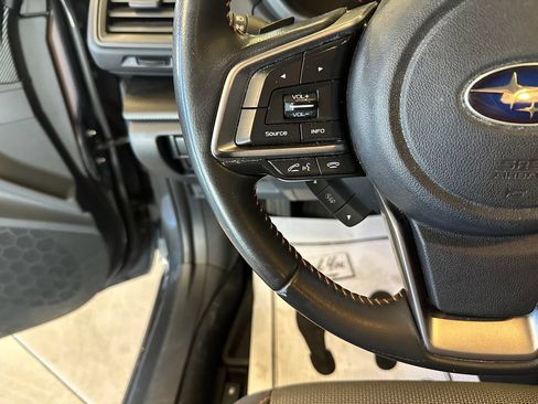 Used 2020 Subaru Crosstrek 2.0i Premium w/ Moonroof Package 1 AWD/4WD image 11