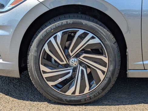 Used 2020 Volkswagen Jetta SEL FWD image 38