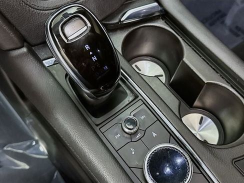 Used 2020 Cadillac XT6 Premium Luxury image 19