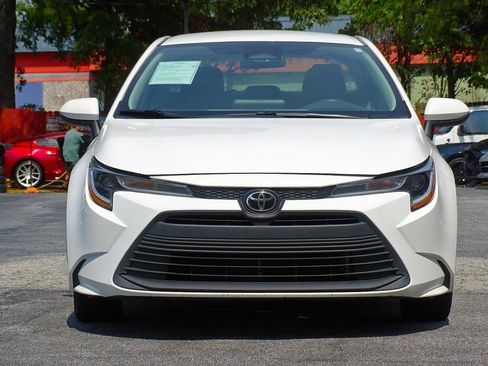 Used 2023 Toyota Corolla LE FWD image 9