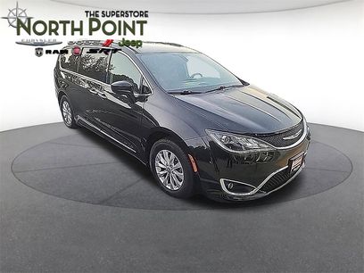 Used 2018 Chrysler Pacifica Touring-L Plus