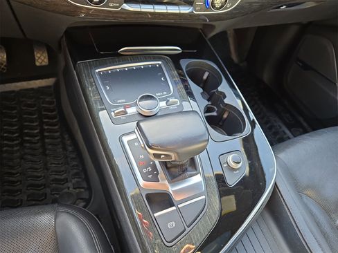 Used 2017 Audi Q7 2.0T Premium Plus image 22