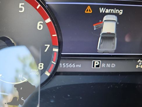 Used 2023 Nissan Frontier PRO-4X w/ Pro Convenience Package image 13