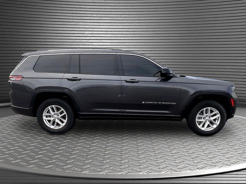 Used 2023 Jeep Grand Cherokee L Laredo AWD/4WD image 8