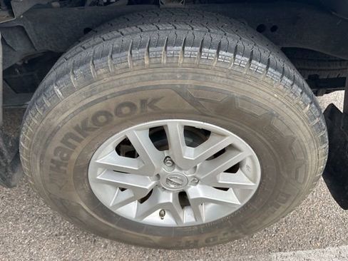 Used 2017 Nissan Frontier SV w/ SV Value Truck Package image 10