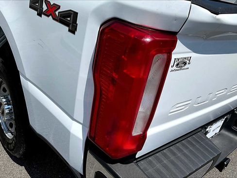 Used 2024 Ford F250 XL w/ XL Chrome Package image 26