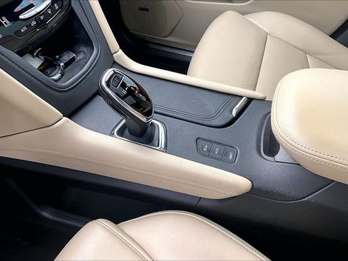 Used 2019 Cadillac XT5 Premium Luxury image 15